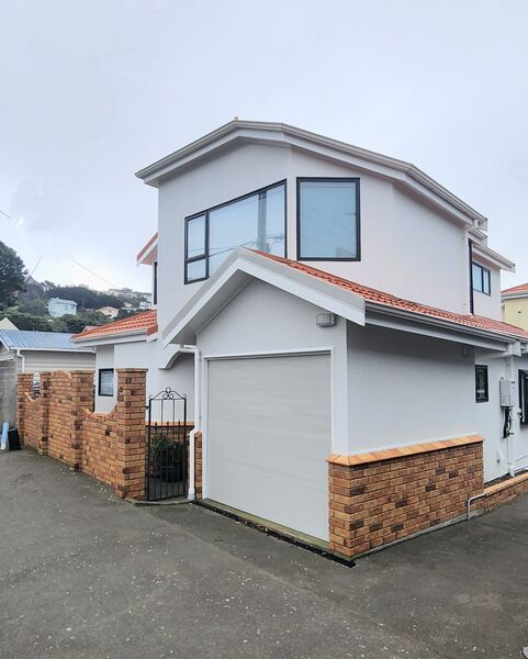 Exterior repaint by Colour Homes